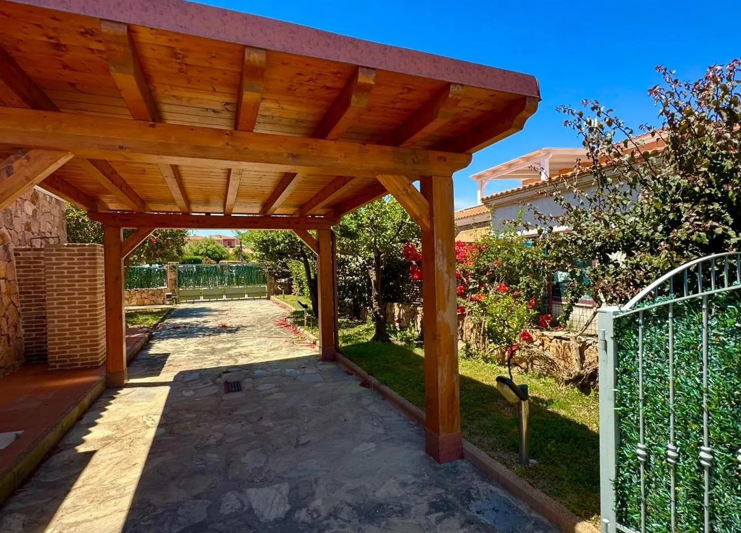 فيلا L'Oasi Del Mare سان تيودورو إيطاليا